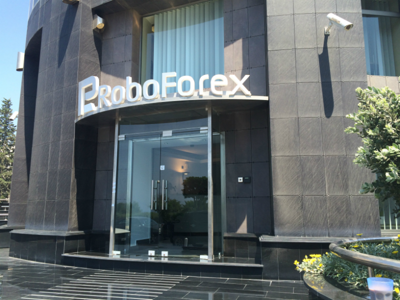 rebate roboforex